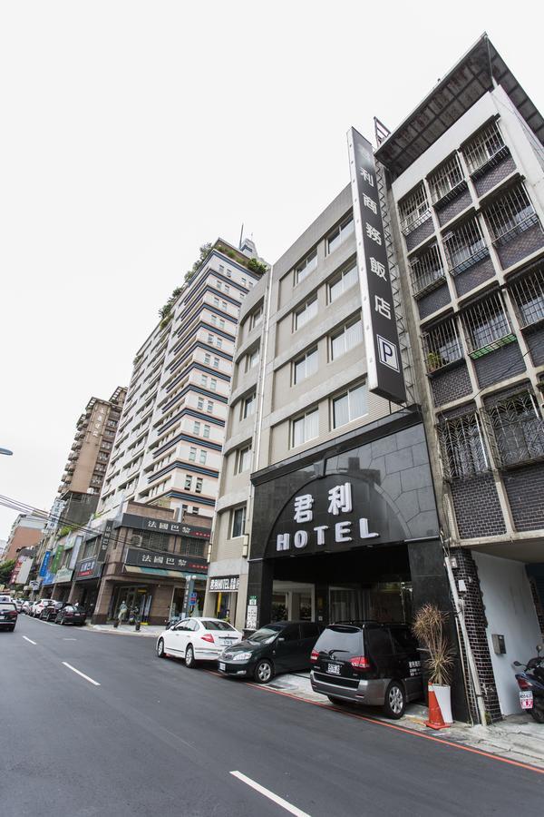 Junli Hotel Banciao Dış mekan fotoğraf
