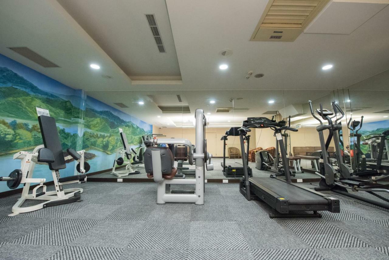 Junli Hotel Banciao Dış mekan fotoğraf
